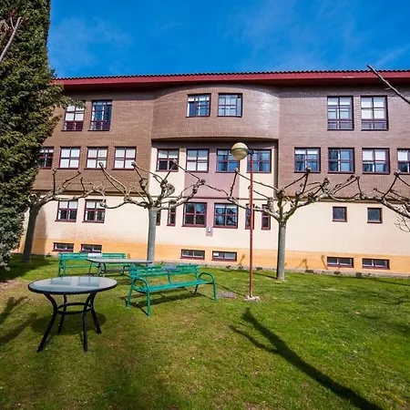 Residencia Hospital Del Rey Hostal