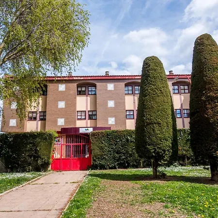 Residencia Hospital Del Rey Hostal *